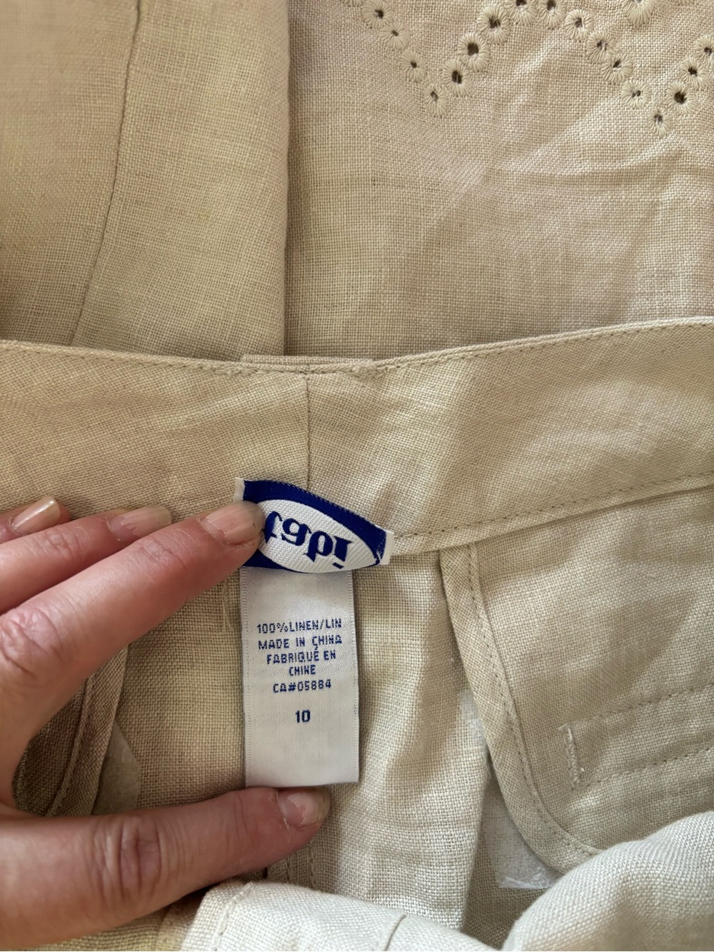 Linen-Blend Cream Button-Front Midi Skirt with Eyelet Hem - Picture 3 of 6